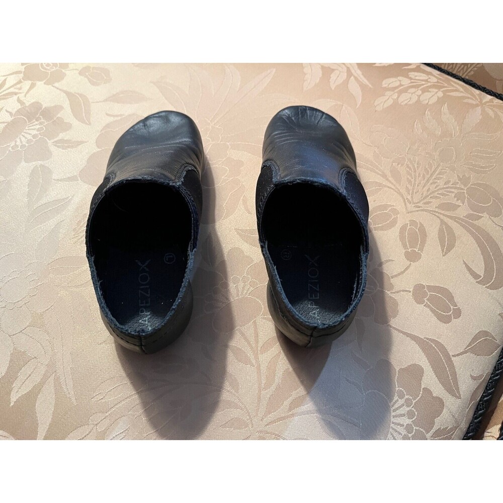 Capezio Dance Shoes - Black 4M - RN #63356 - Good Condition - $9.99